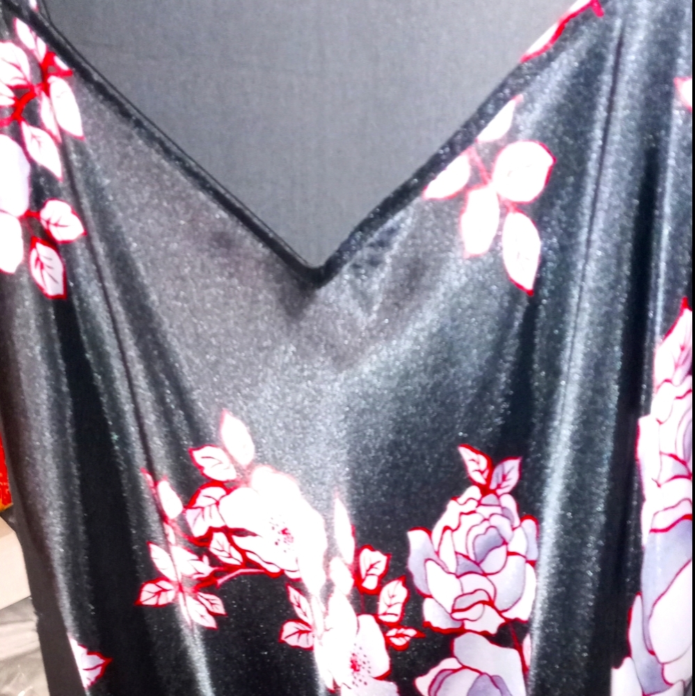 BALI STUDIO BLACK FLORAL LINGERIE GOWN